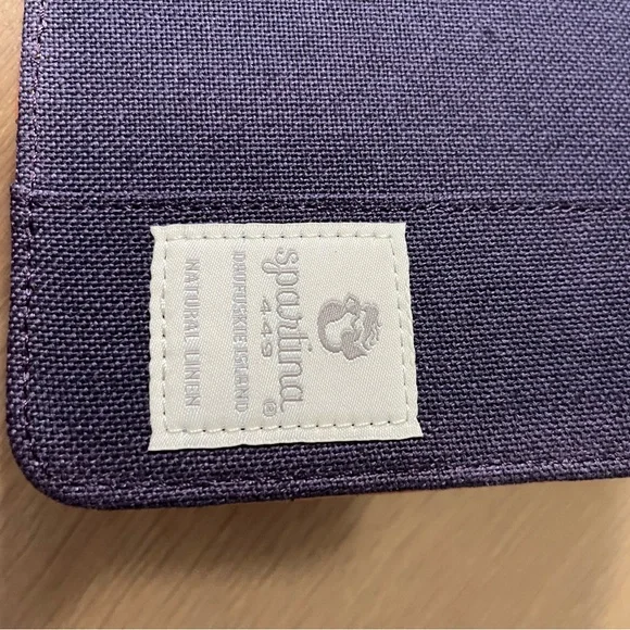 Spartina Geometric Patterned Notepad Clutch with Button Detail - Picture 2 of 7